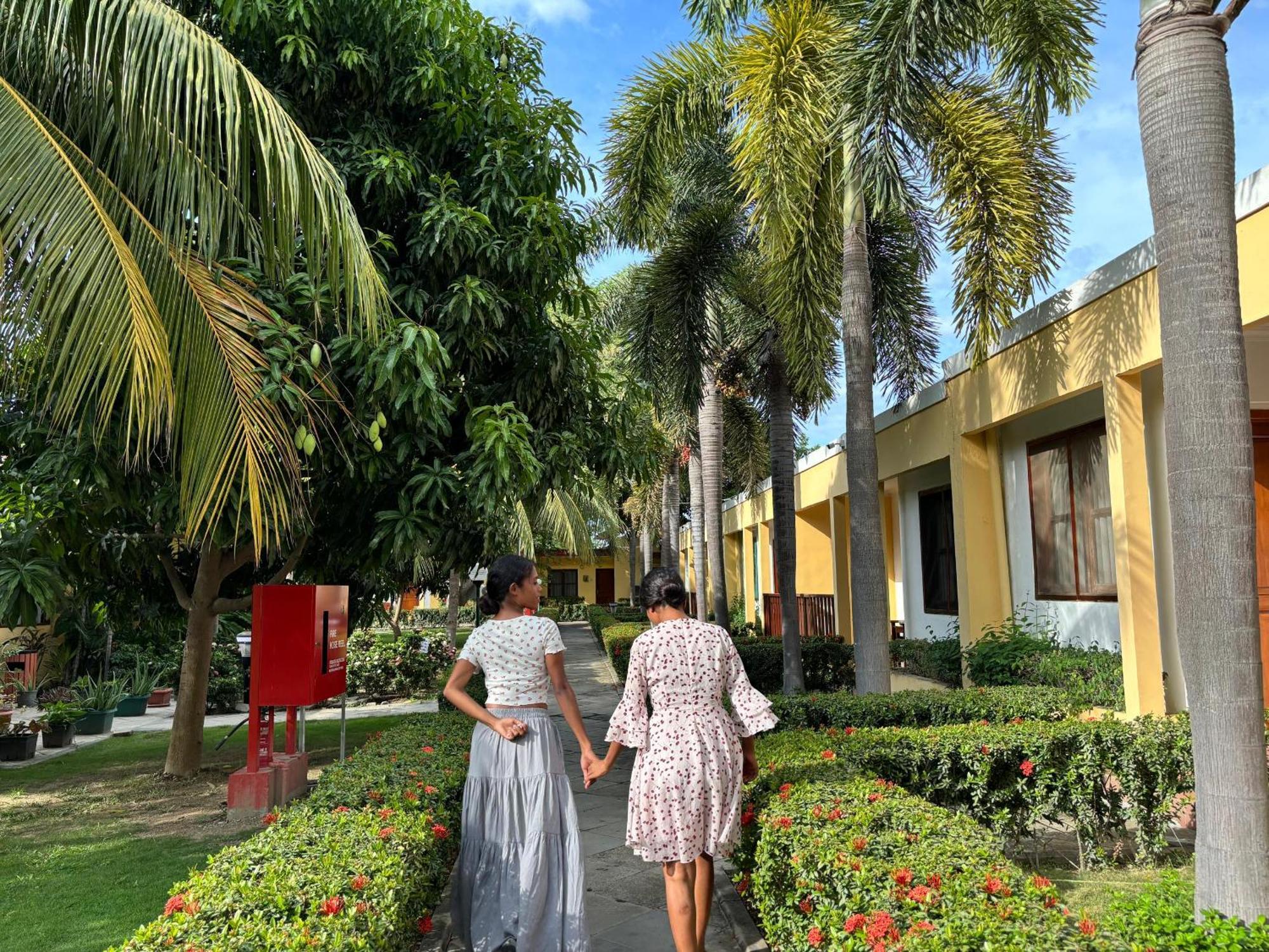 Palm Malinamoc Hotel Dili Zewnętrze zdjęcie