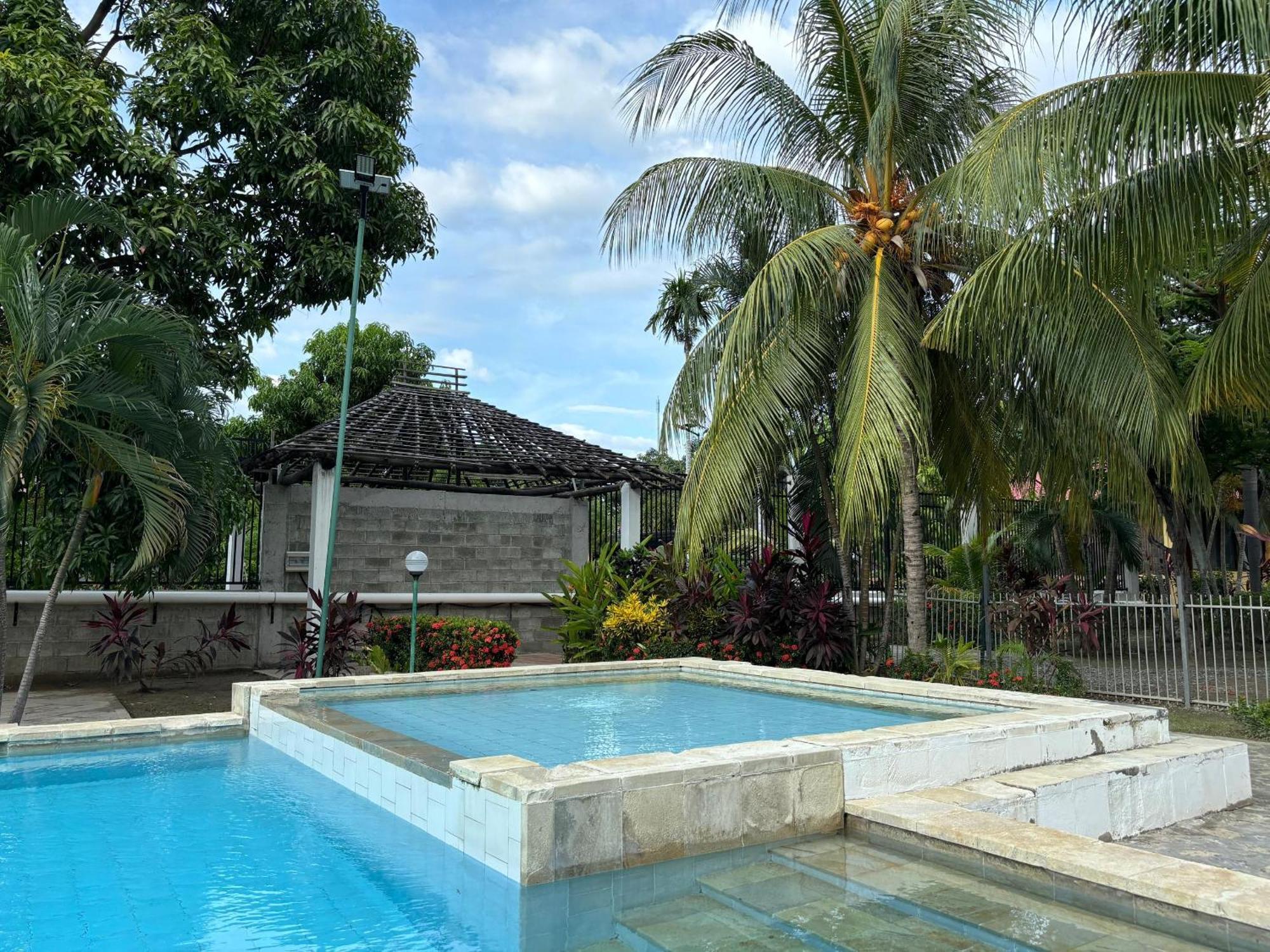 Palm Malinamoc Hotel Dili Zewnętrze zdjęcie