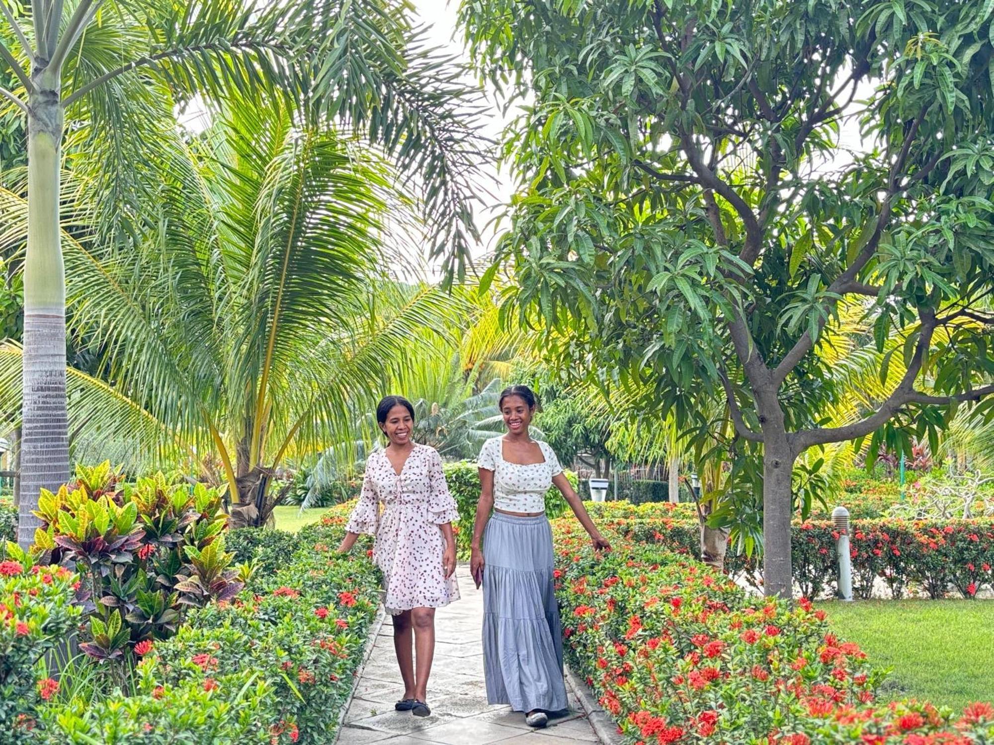 Palm Malinamoc Hotel Dili Zewnętrze zdjęcie