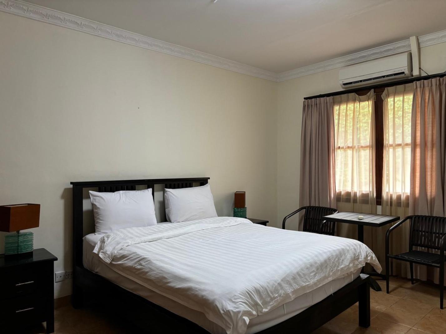 Palm Malinamoc Hotel Dili Zewnętrze zdjęcie